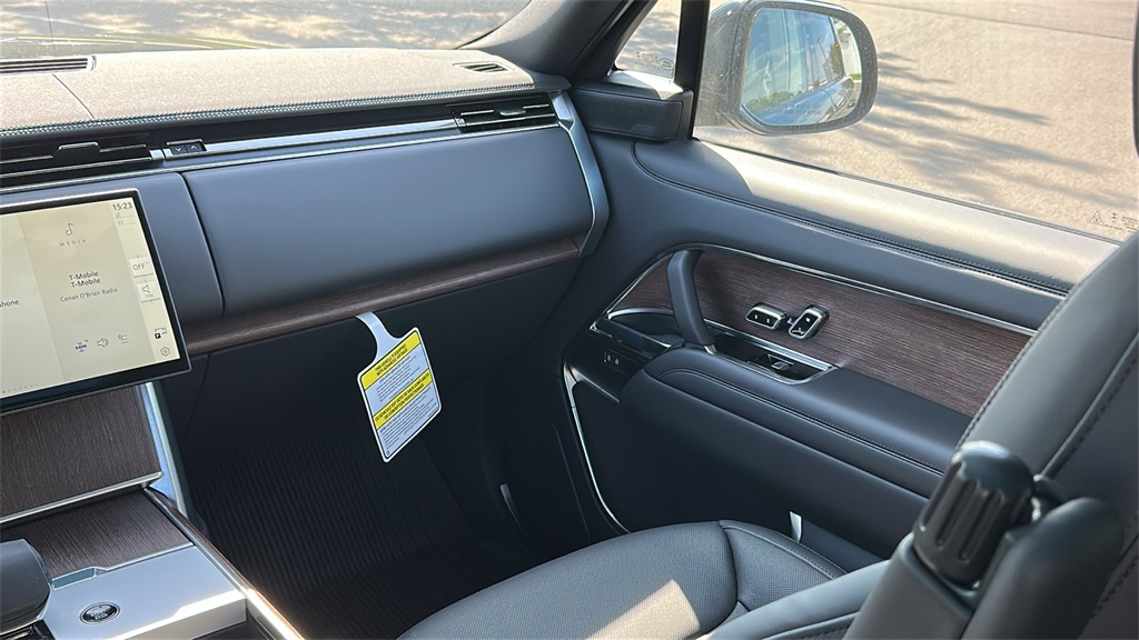 new 2025 Land Rover Range Rover car, priced at $118,105