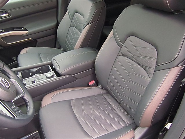 used 2025 Nissan Pathfinder car, priced at $44,911