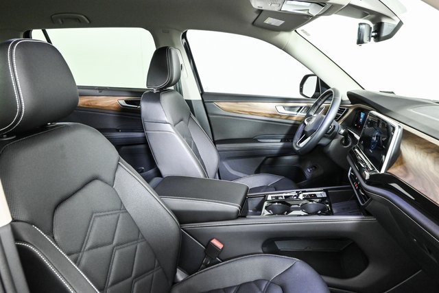 new 2025 Volkswagen Atlas car, priced at $46,651