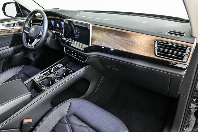 new 2025 Volkswagen Atlas car, priced at $46,651