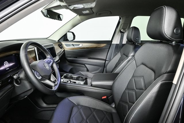 new 2025 Volkswagen Atlas car, priced at $46,651