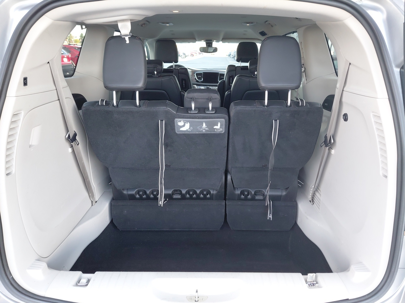 used 2018 Chrysler Pacifica car, priced at $16,789