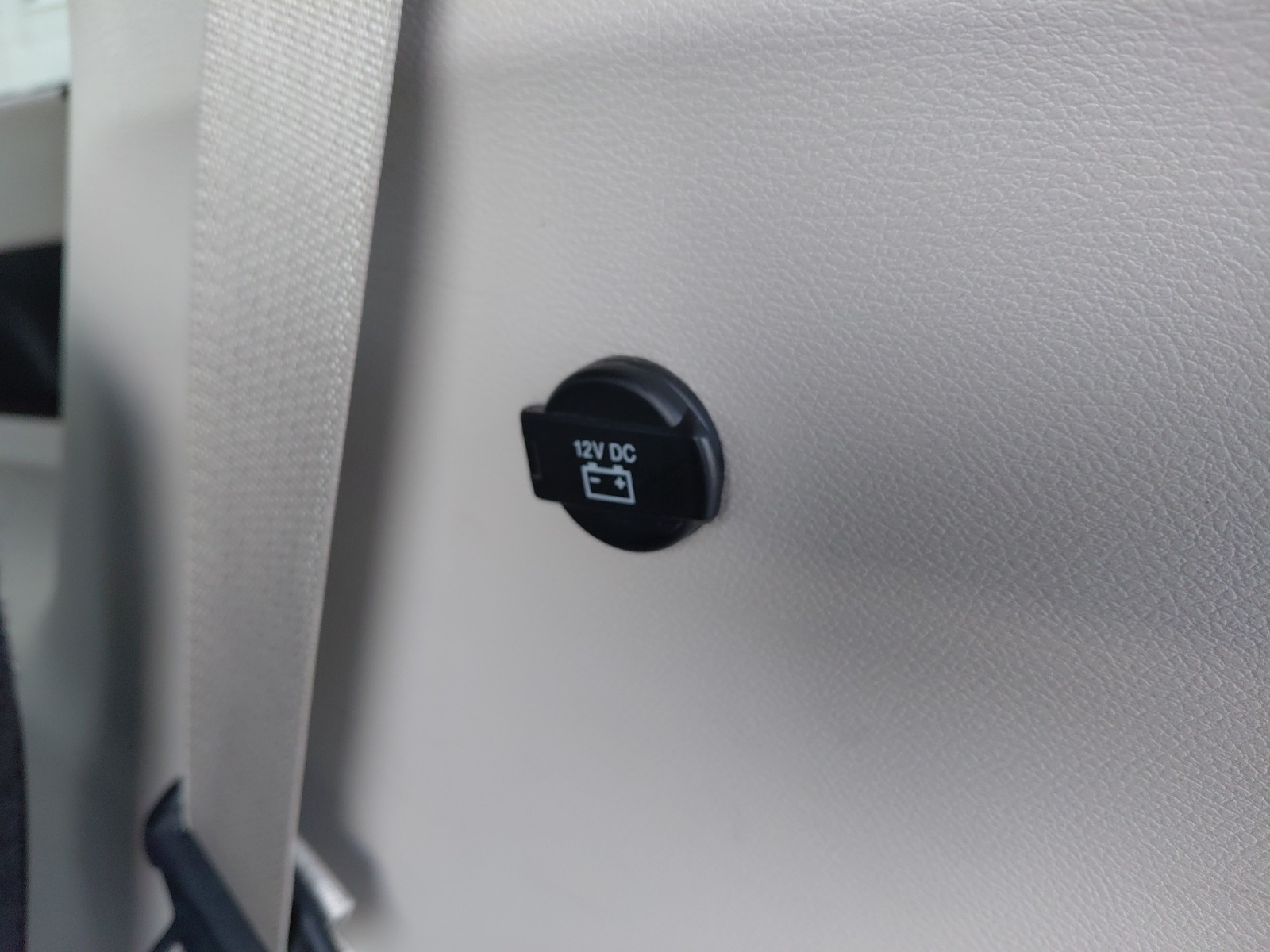 used 2018 Chrysler Pacifica car, priced at $16,789