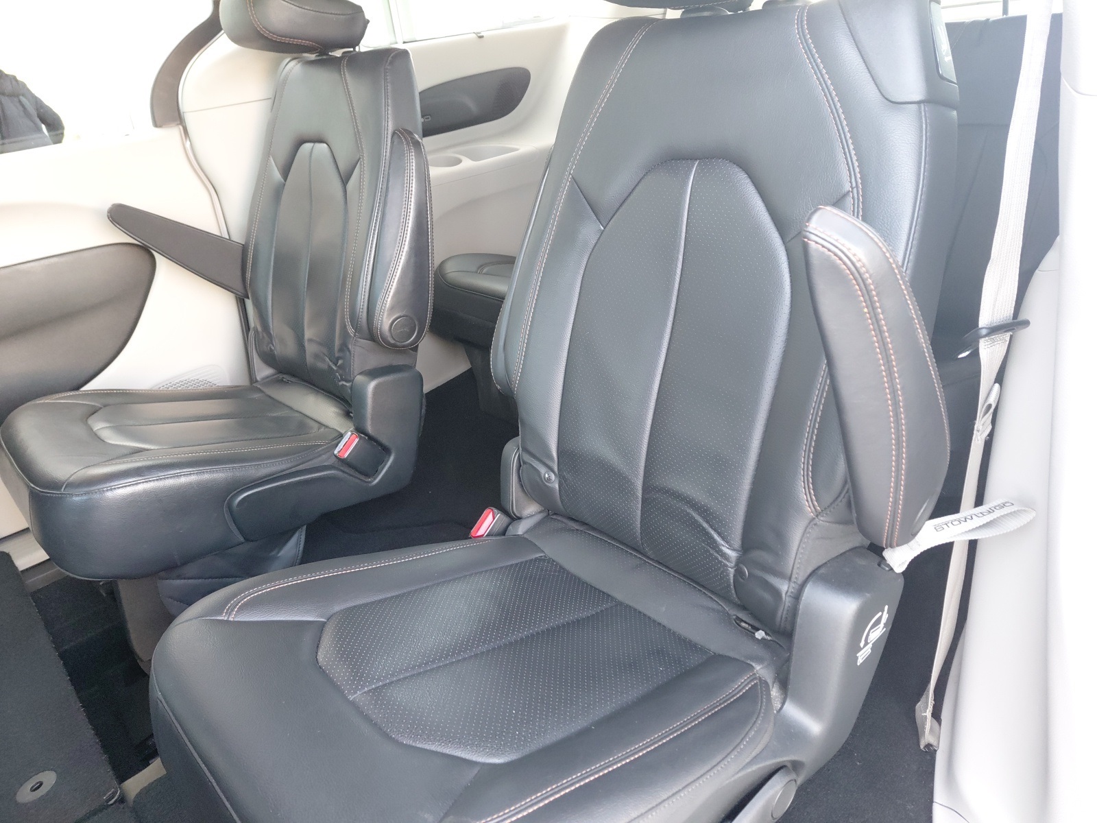 used 2018 Chrysler Pacifica car, priced at $16,789