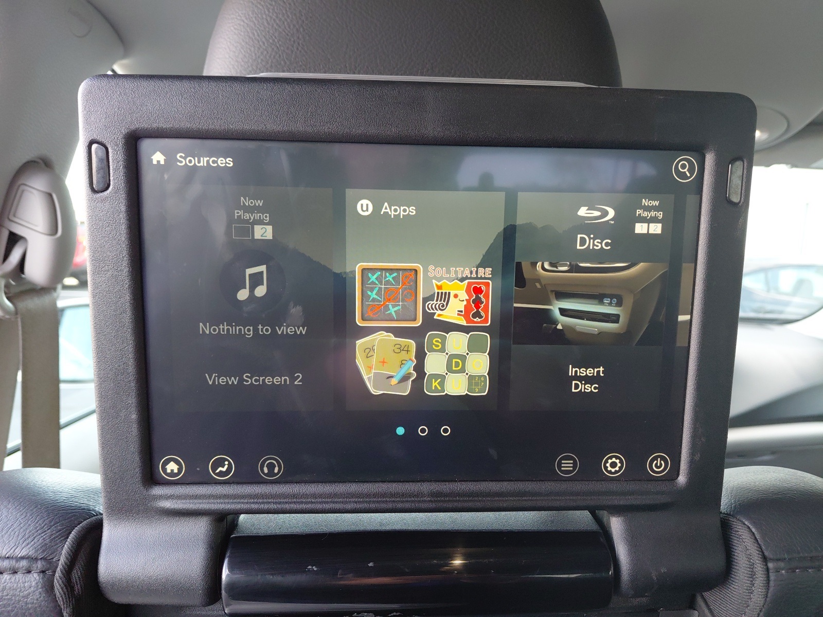 used 2018 Chrysler Pacifica car, priced at $16,789