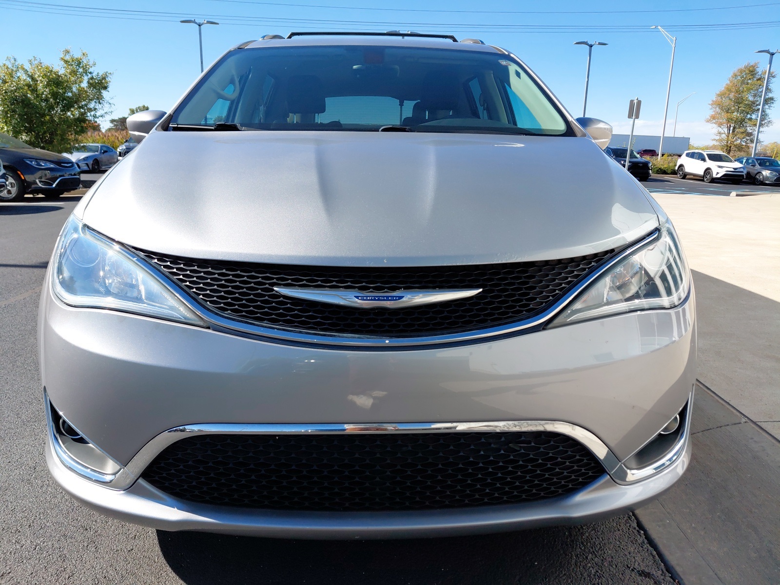 used 2018 Chrysler Pacifica car, priced at $16,789