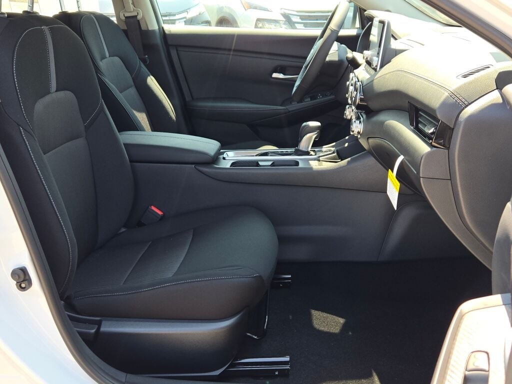 new 2025 Nissan Sentra car, priced at $25,335