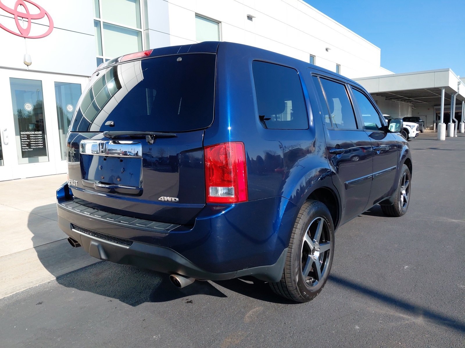 used 2013 Honda Pilot car, priced at $9,547