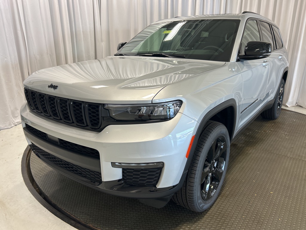 new 2025 Jeep Grand Cherokee L car, priced at $48,499