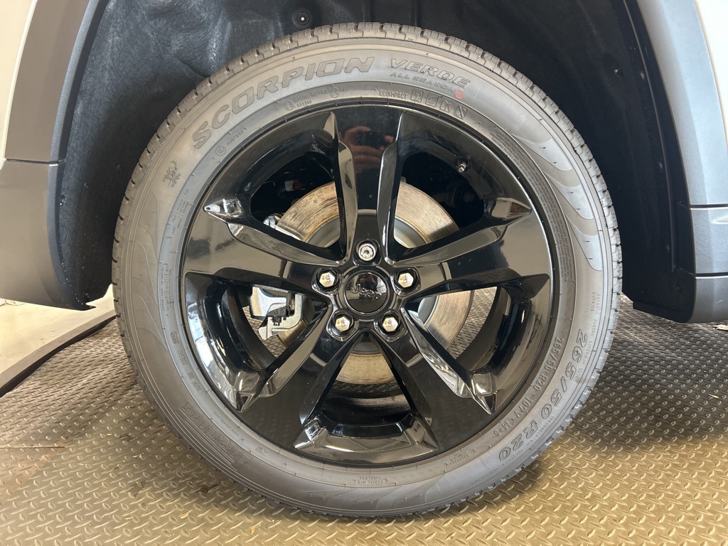 new 2025 Jeep Grand Cherokee L car, priced at $48,499