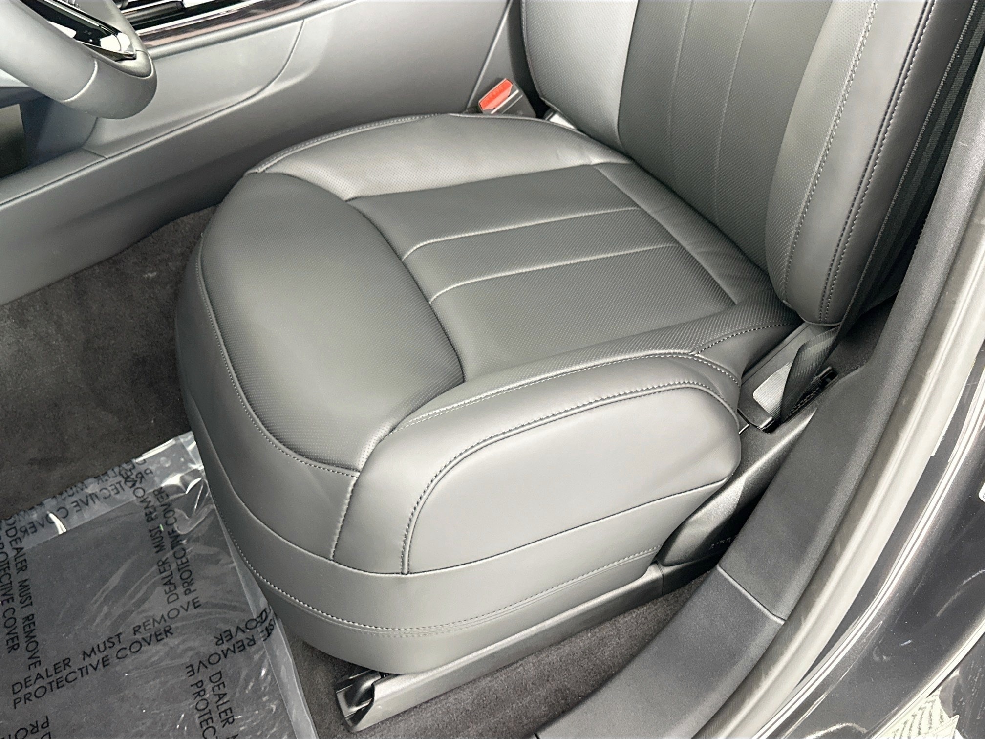 new 2025 Land Rover Range Rover Sport car, priced at $184,025