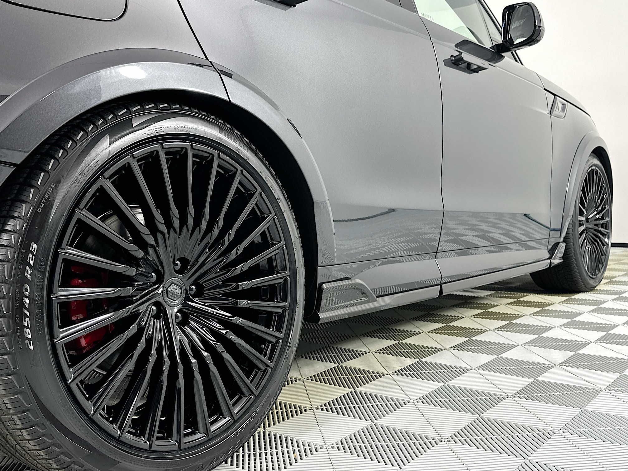 new 2025 Land Rover Range Rover Sport car, priced at $184,025