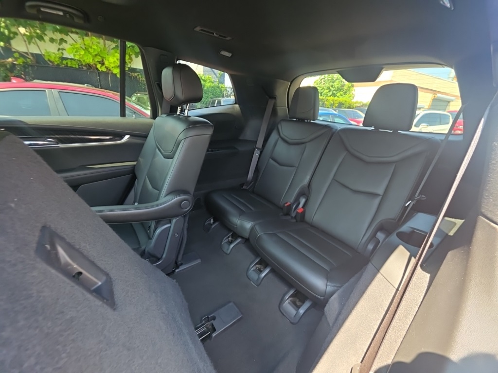 used 2021 Cadillac XT6 car, priced at $23,895
