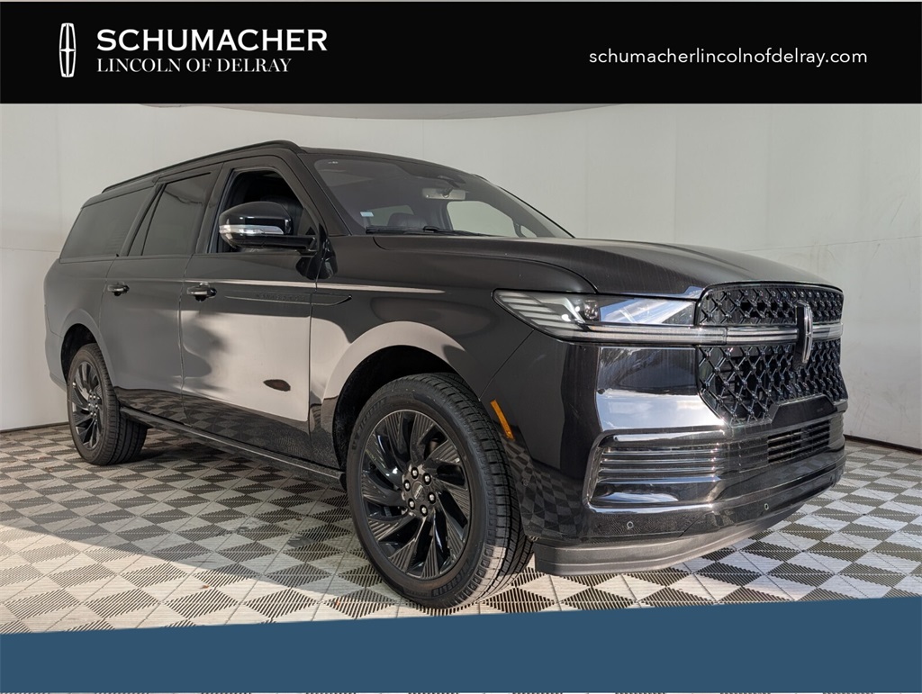new 2025 Lincoln Navigator car, priced at $109,075