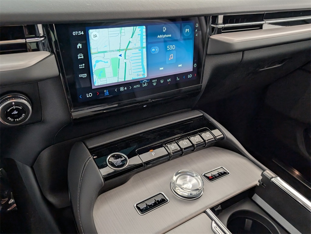 new 2025 Lincoln Navigator car, priced at $105,803
