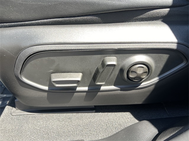 used 2024 Jeep Grand Cherokee car, priced at $38,930