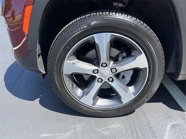 used 2024 Jeep Grand Cherokee car, priced at $38,930