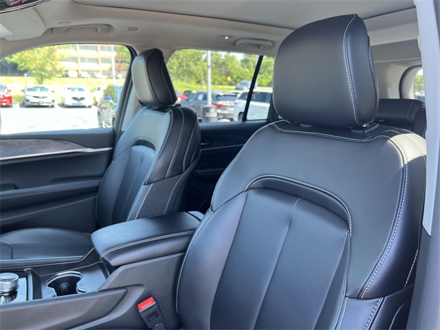 used 2024 Jeep Grand Cherokee car, priced at $38,930