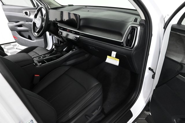 new 2025 Kia Sorento car, priced at $41,734