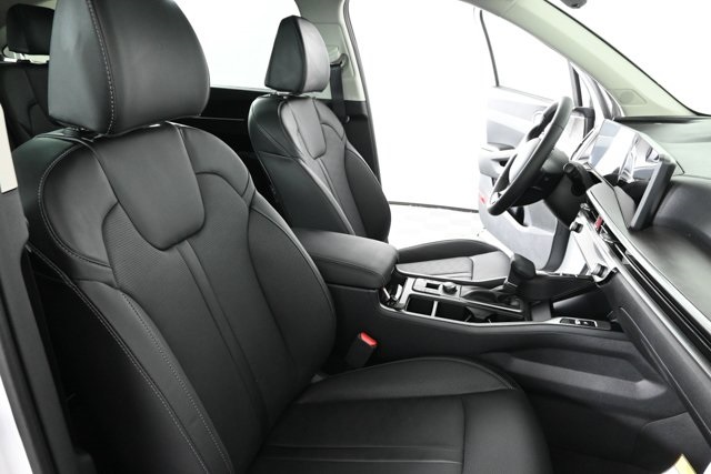 new 2025 Kia Sorento car, priced at $41,734