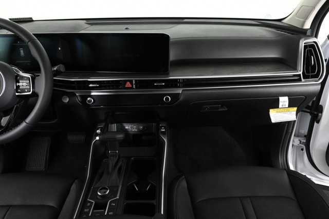 new 2025 Kia Sorento car, priced at $41,734