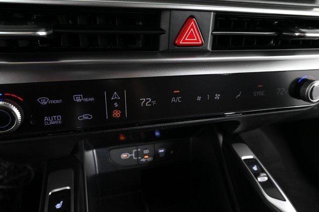 new 2025 Kia Sorento car, priced at $41,734