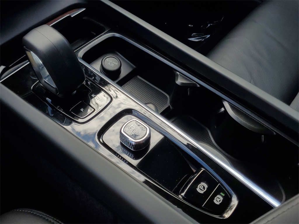 used 2023 Volvo S60 car, priced at $26,995