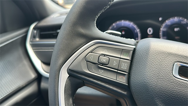new 2025 Jeep Grand Cherokee car, priced at $42,179