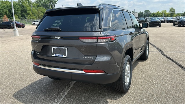 new 2025 Jeep Grand Cherokee car, priced at $42,179