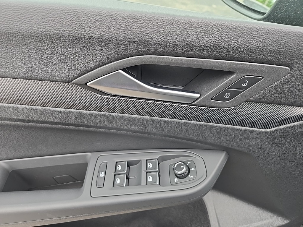 new 2025 Volkswagen Golf GTI car, priced at $39,243