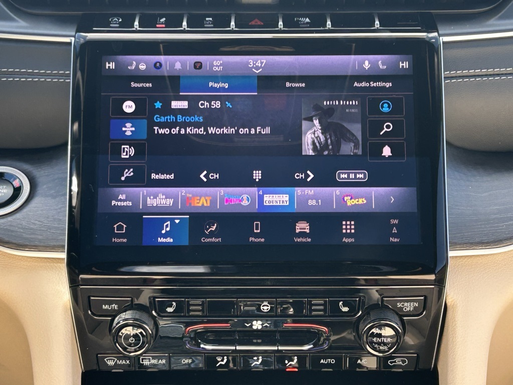 new 2025 Jeep Grand Cherokee car, priced at $50,485