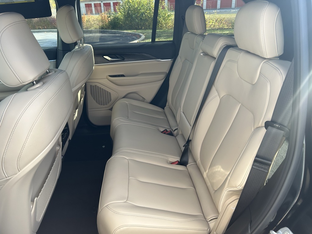 new 2025 Jeep Grand Cherokee car, priced at $50,485