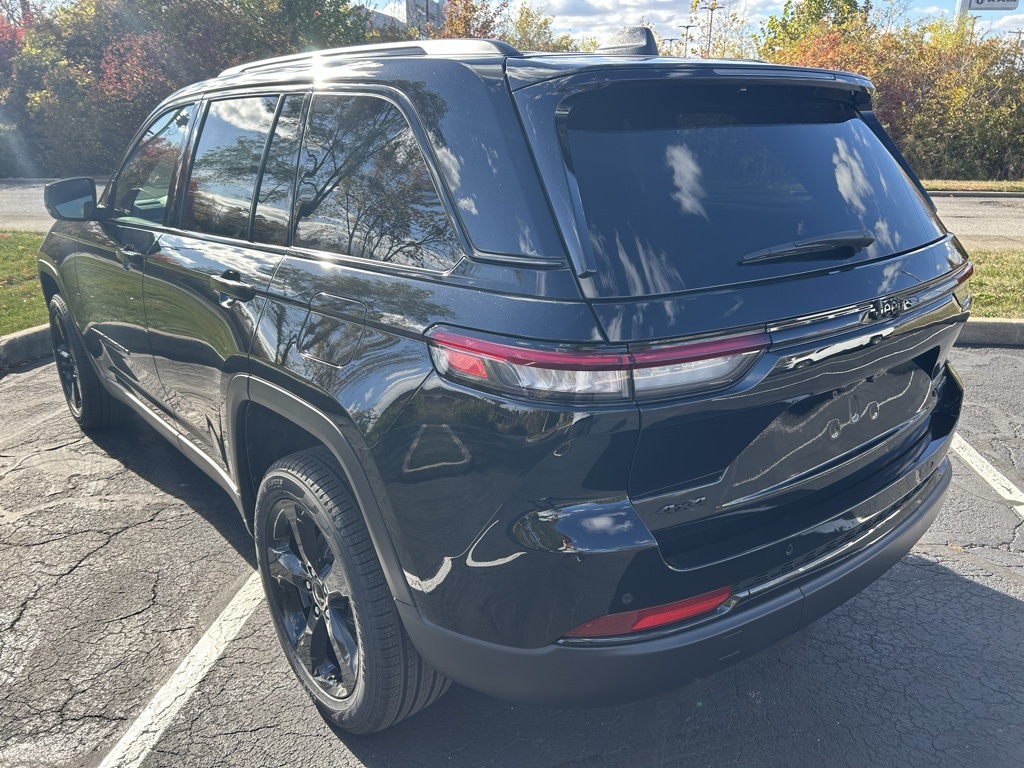 new 2025 Jeep Grand Cherokee car, priced at $50,485