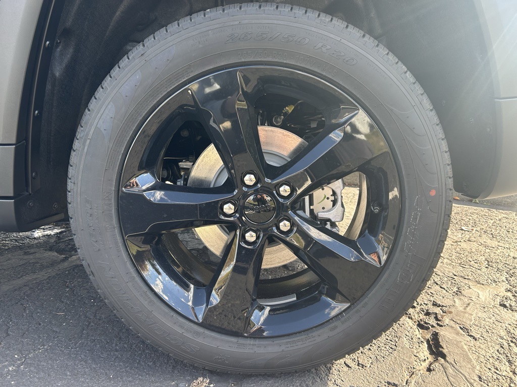 new 2025 Jeep Grand Cherokee car, priced at $50,485