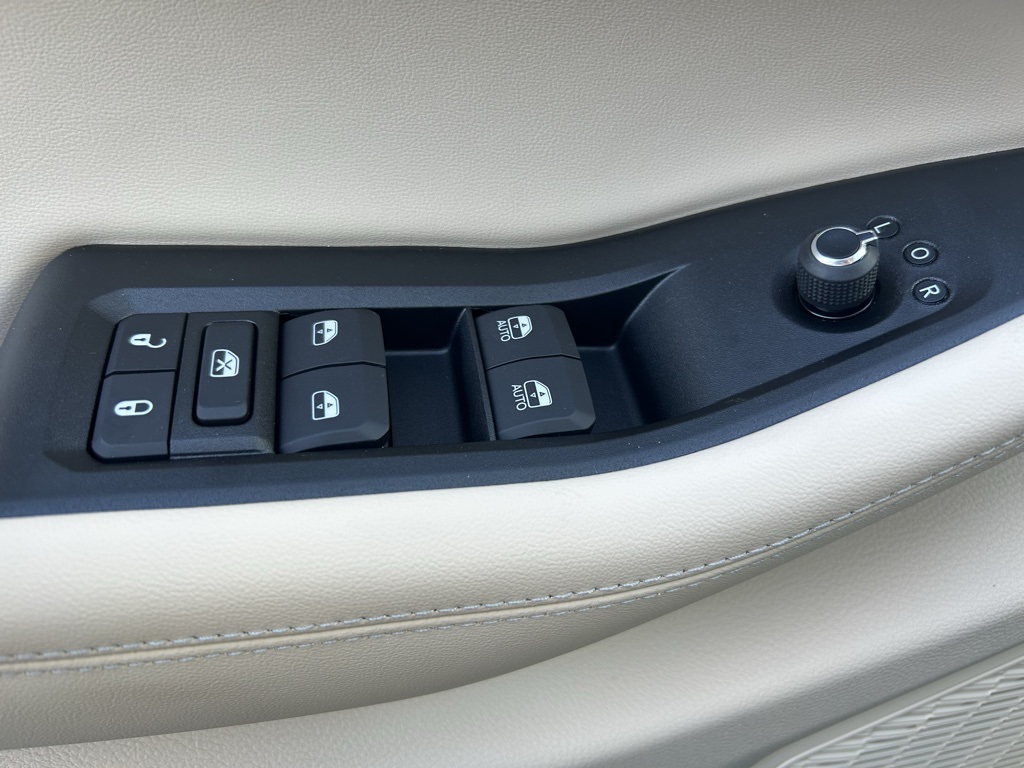 new 2025 Jeep Grand Cherokee car, priced at $50,485