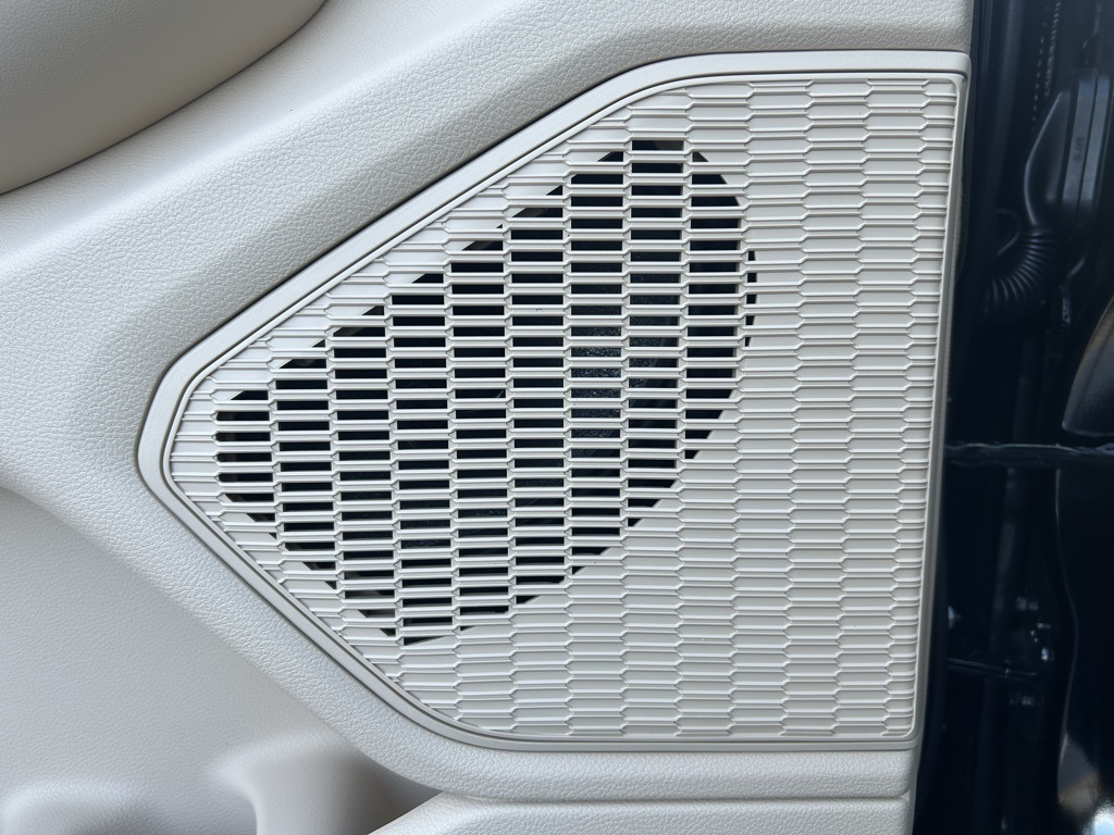 new 2025 Jeep Grand Cherokee car, priced at $50,485