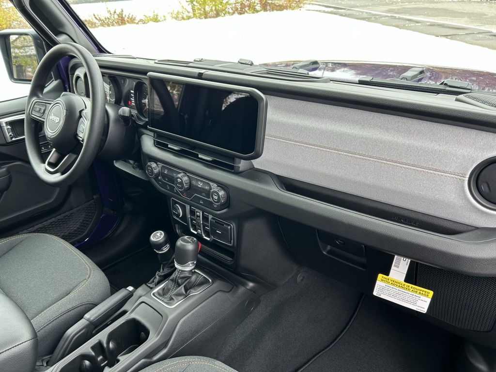 new 2026 Jeep Gladiator car, priced at $45,610