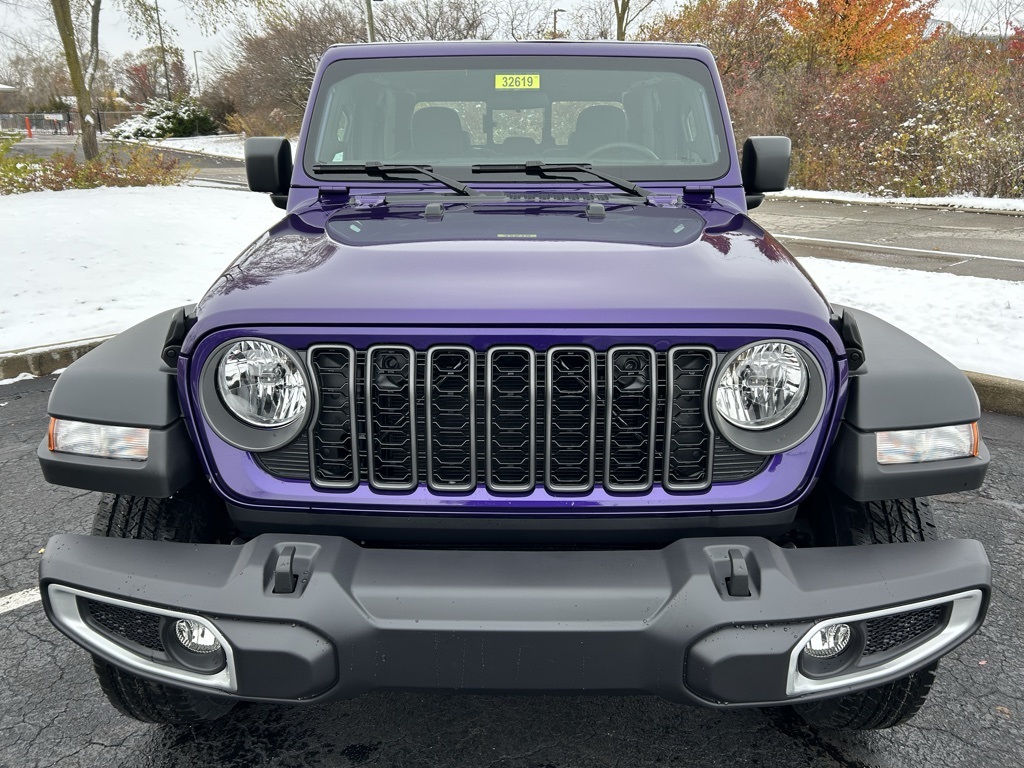 new 2026 Jeep Gladiator car, priced at $45,610