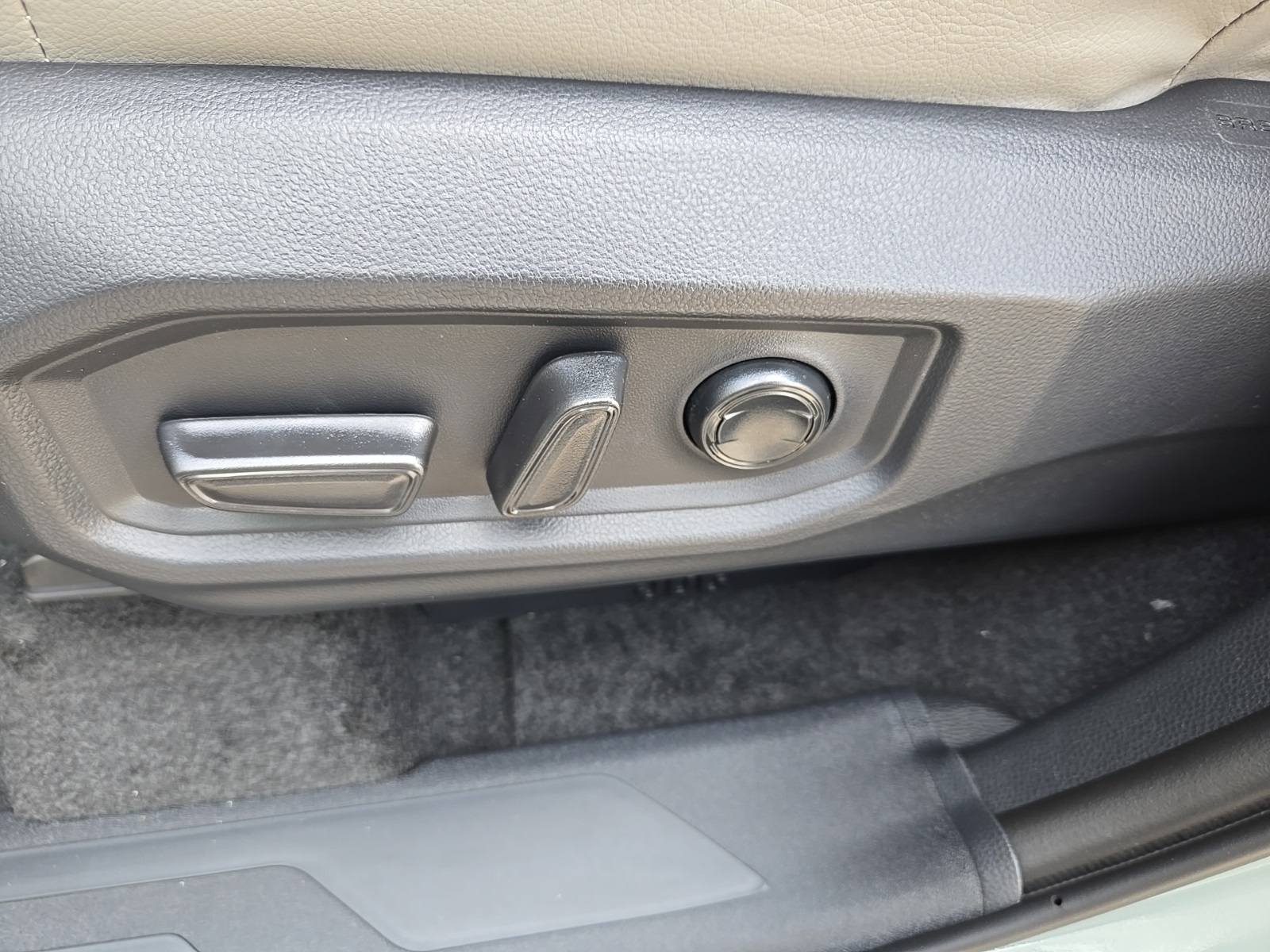 new 2025 Toyota Tundra Hybrid car, priced at $68,537