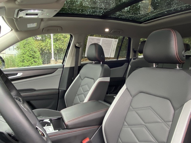 used 2024 Volkswagen Atlas car, priced at $36,924