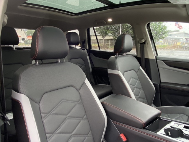 used 2024 Volkswagen Atlas car, priced at $36,924