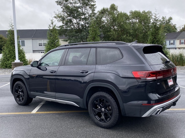 used 2024 Volkswagen Atlas car, priced at $36,924