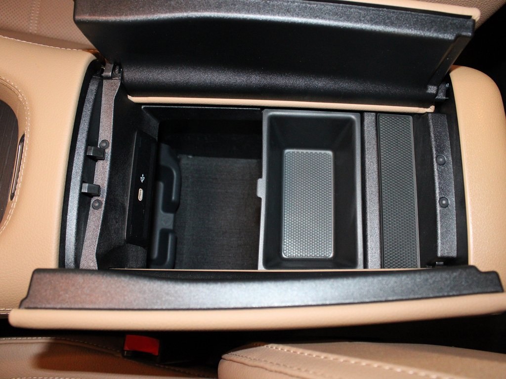 new 2025 Mercedes-Benz GLE car, priced at $75,350