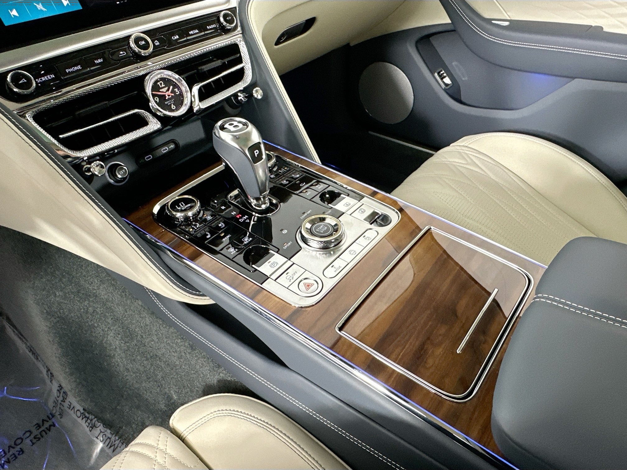new 2026 Bentley Flying Spur car