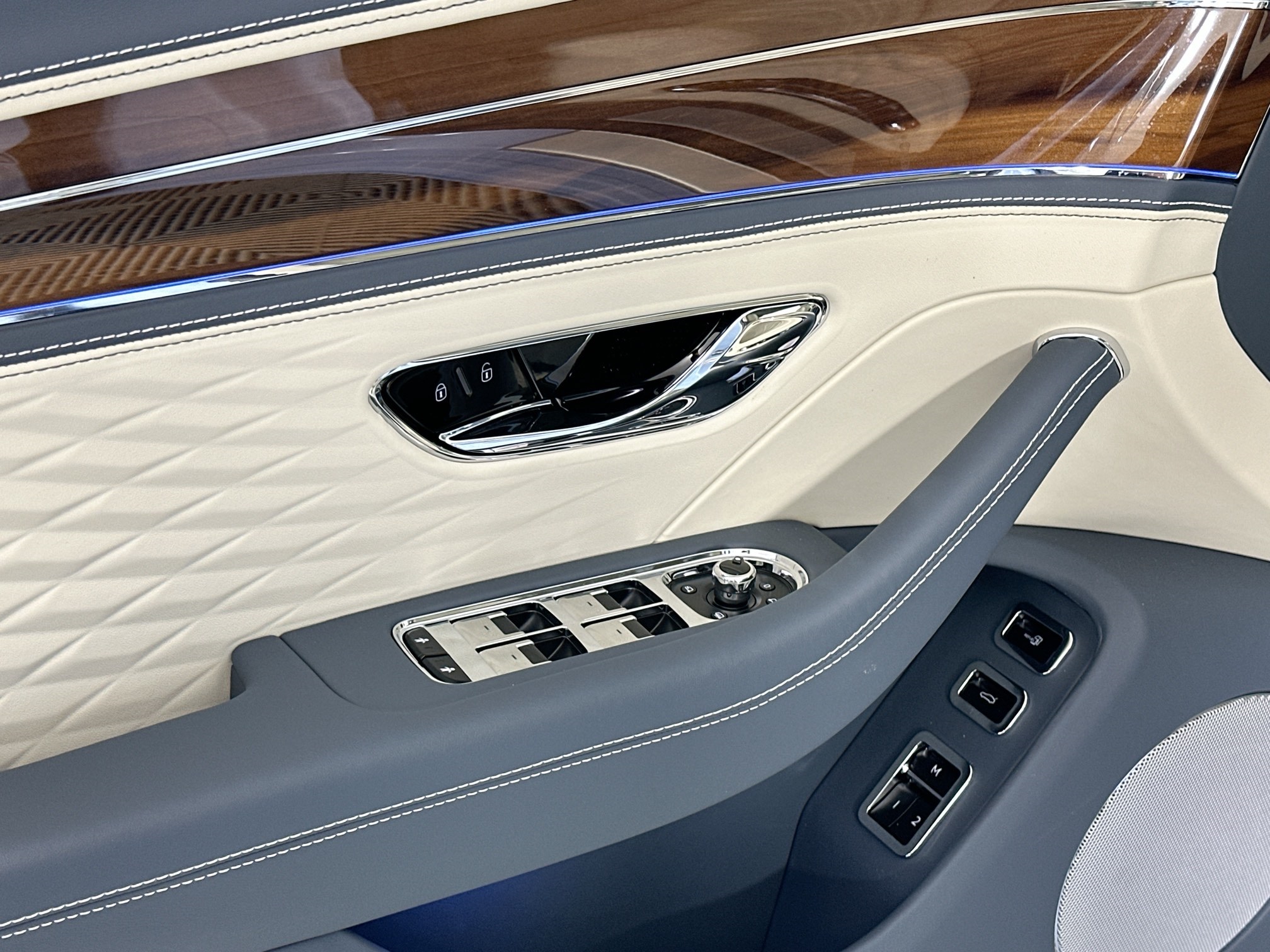 new 2026 Bentley Flying Spur car