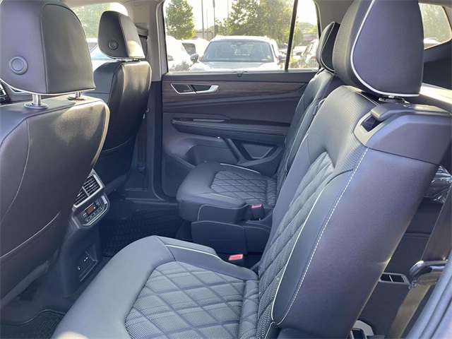 new 2026 Volkswagen Atlas car, priced at $58,804