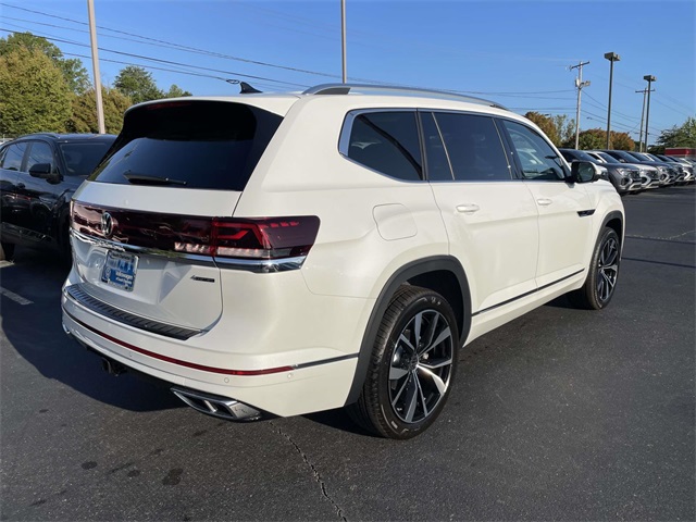 new 2026 Volkswagen Atlas car, priced at $58,804