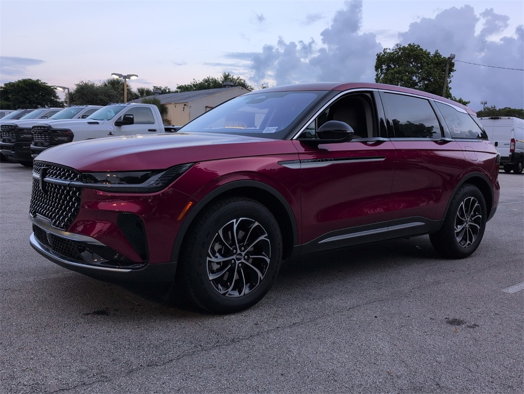 new 2025 Lincoln Nautilus car, priced at $55,954