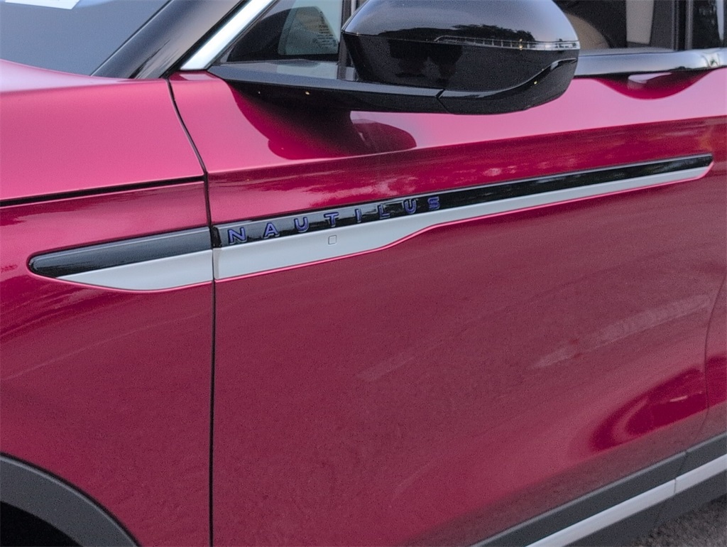 new 2025 Lincoln Nautilus car, priced at $55,954