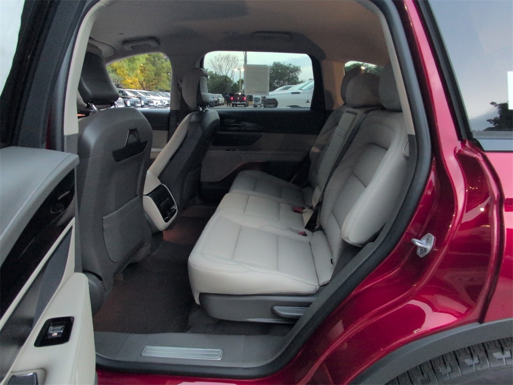 new 2025 Lincoln Nautilus car, priced at $55,954
